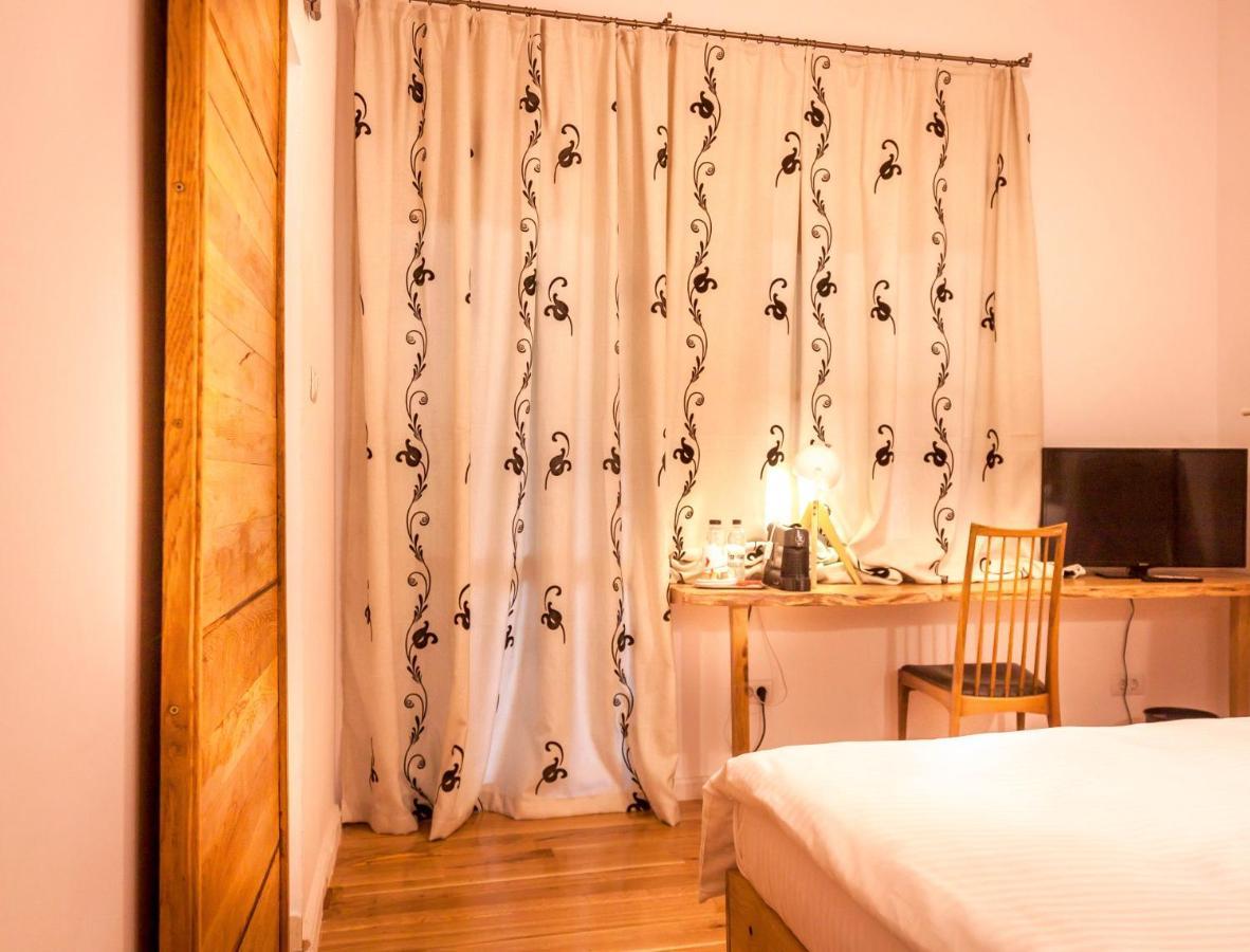 Elma Guesthouse Alba Iulia Exterior photo